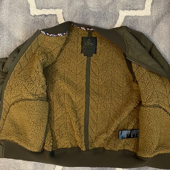 Prana Varsity Quilted Bomber Jacket Womens Olive Green Size S - Picture 8 of 10